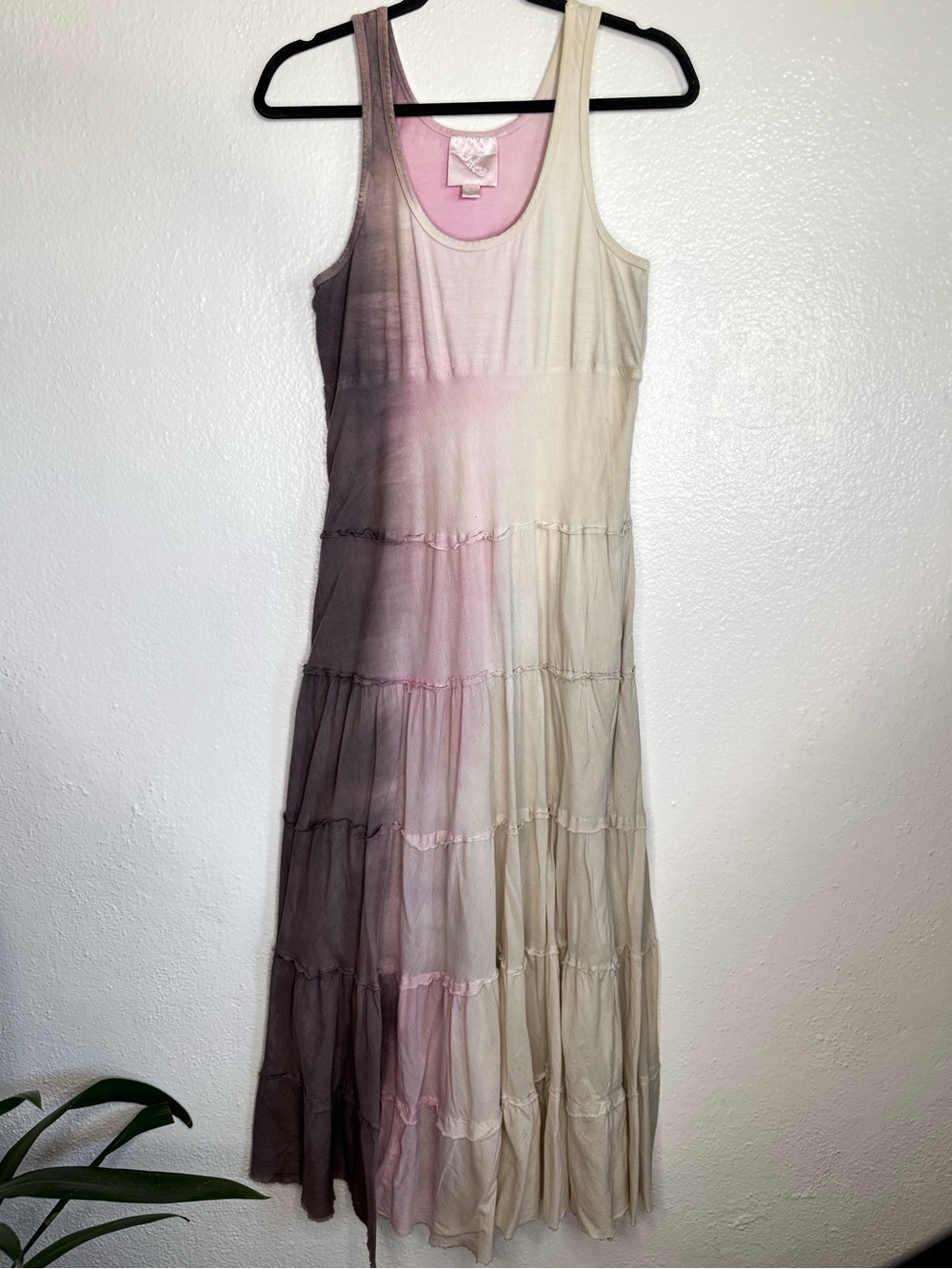 Romeo & Juliet Couture - Sleeveless Ombre Tiered Maxi Dress in Pink and Cream